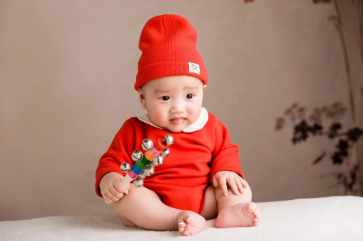 玉树3个月宝宝翻身